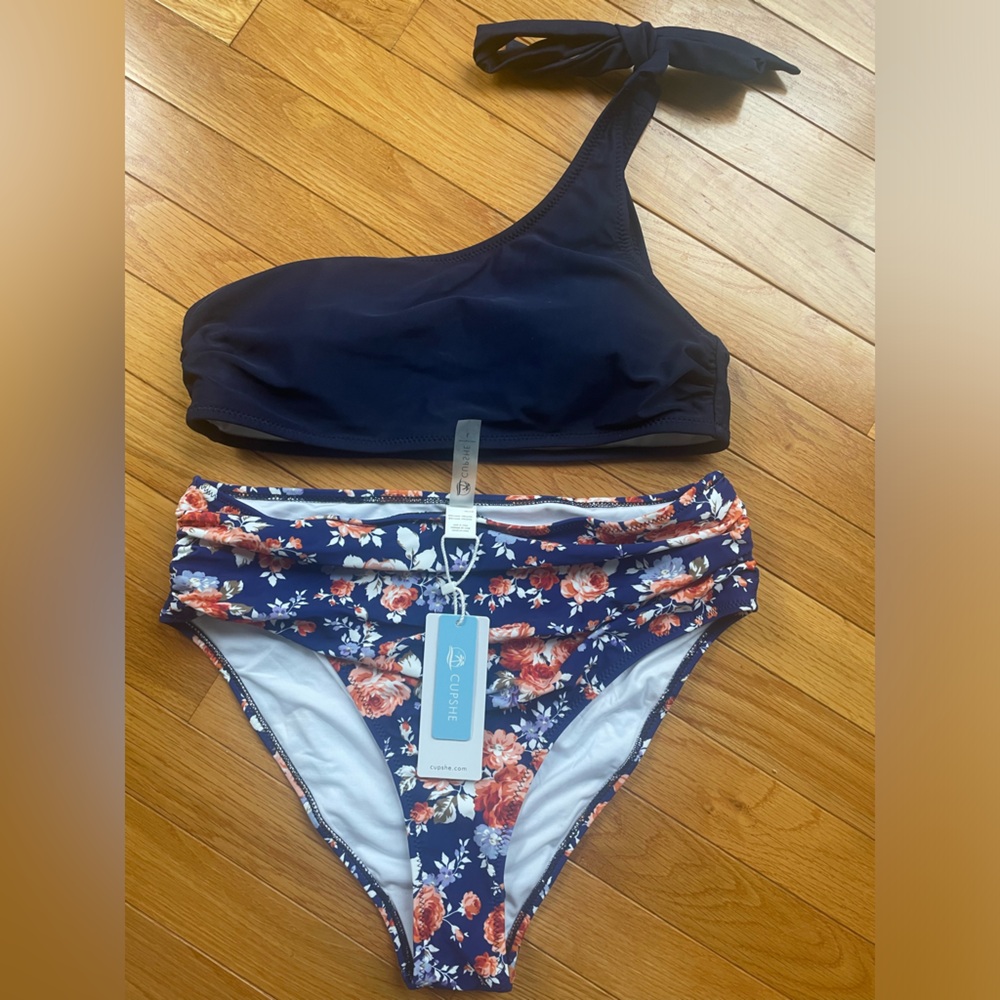 NWT CUPSHE Swimsuit
